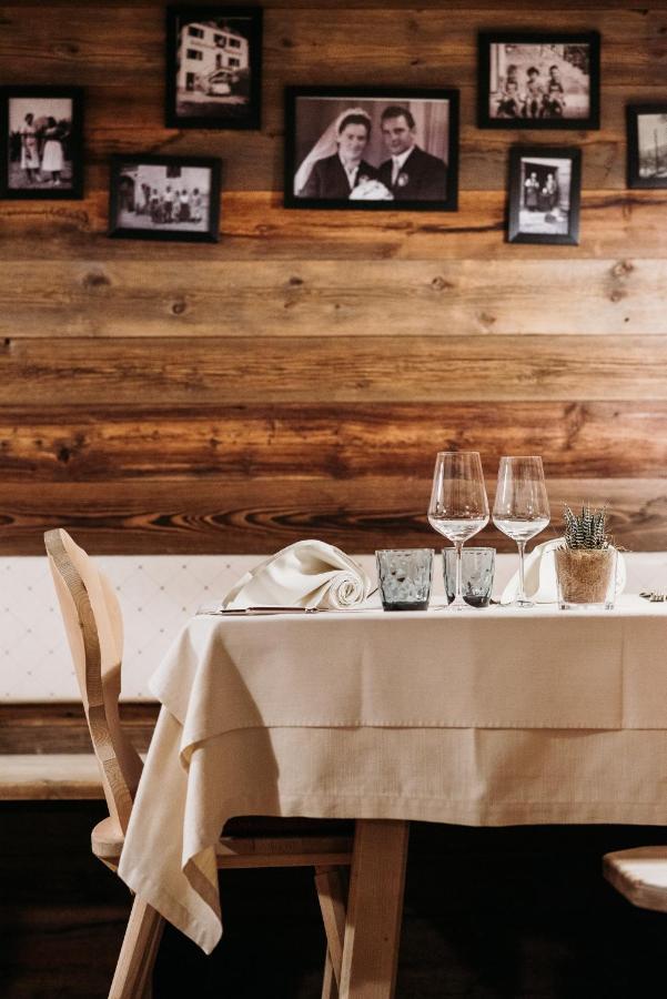 Weingut & Genusshotel Spitalerhof Superior Chiusa Esterno foto