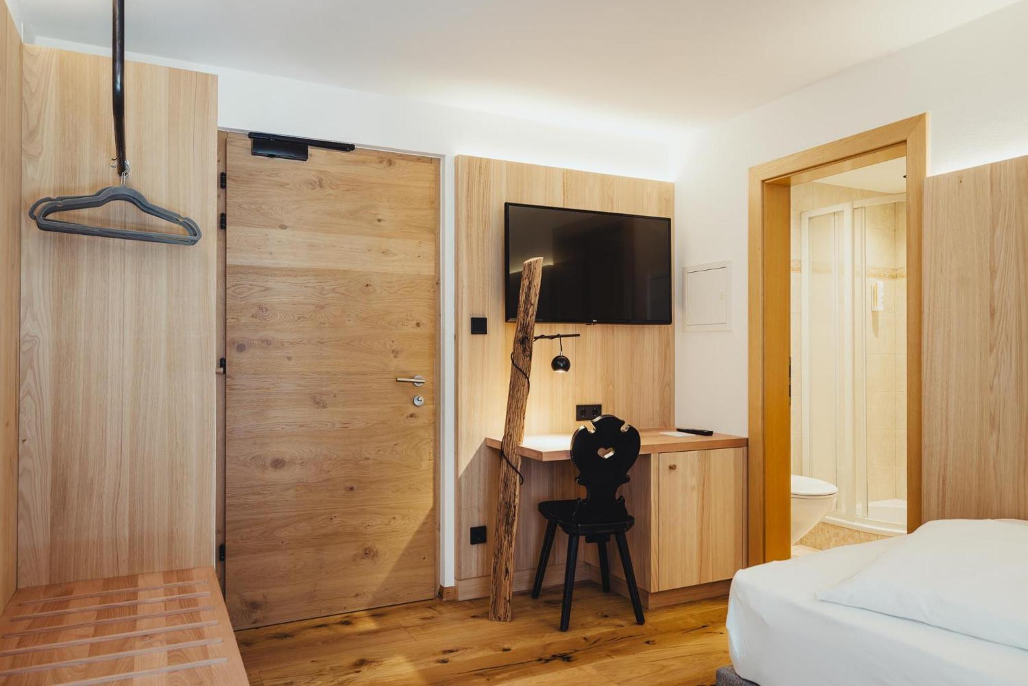 Weingut & Genusshotel Spitalerhof Superior Chiusa Esterno foto